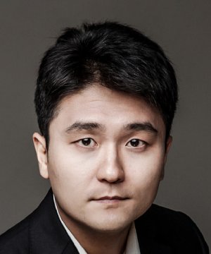 Seung Jun Lee