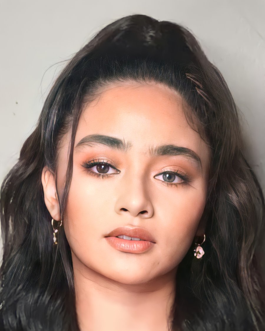 Maria Vivoree Niña Esclito