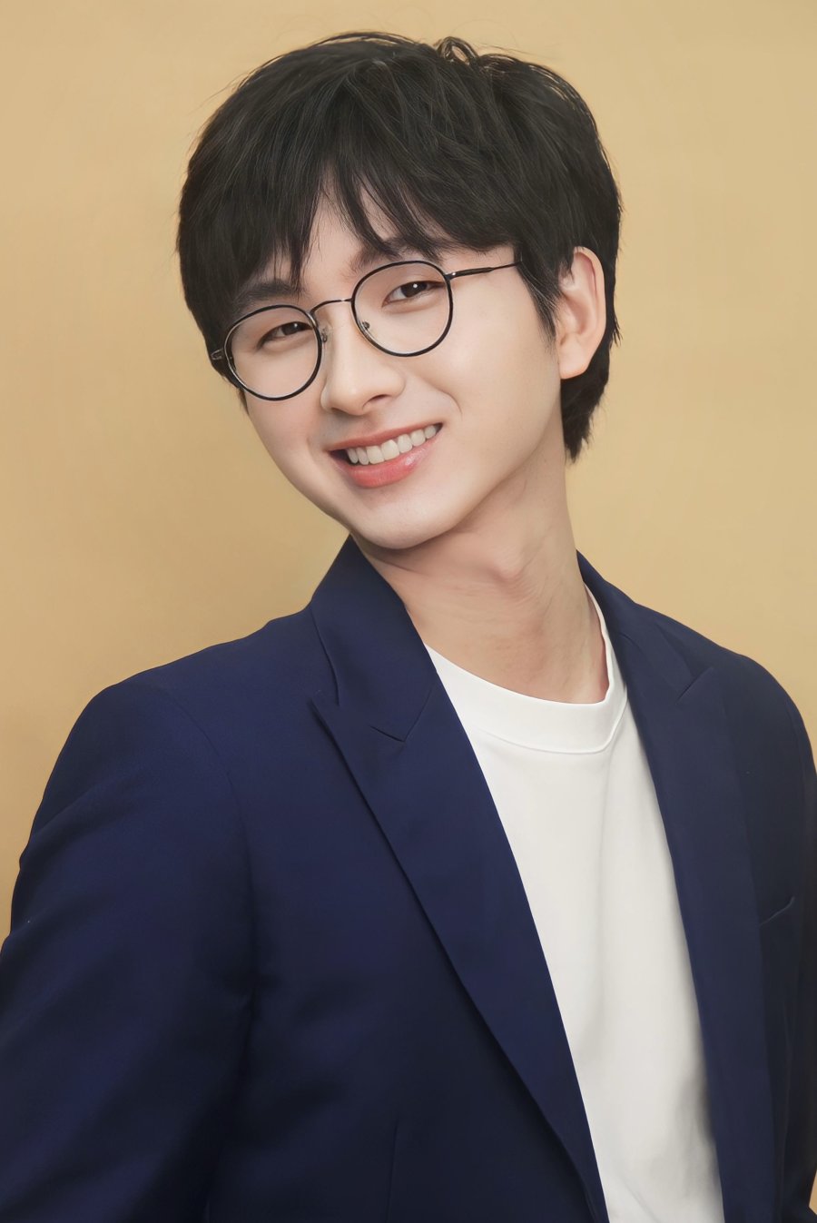 Evan Tan (王文千) - MyDramaList