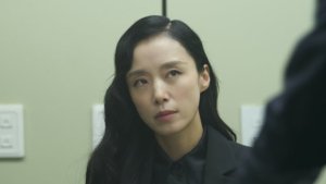 Jeon Do Yeon Undergoes a Change After Experiencing a Bitter Betrayal in "Revolver"