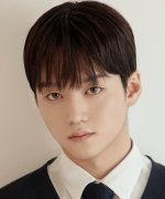 Eun Shi Hoo