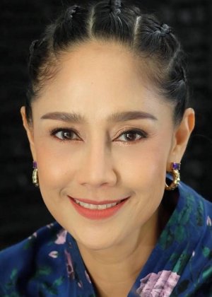 Nok Sinjai Plengpanich in Pope Rak Thai Drama(2014)