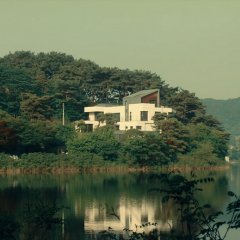 How Do I Kill That B? Korean Movie(2021) photo