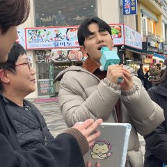 Famous Singers and Street Judges Korean TV Program photo