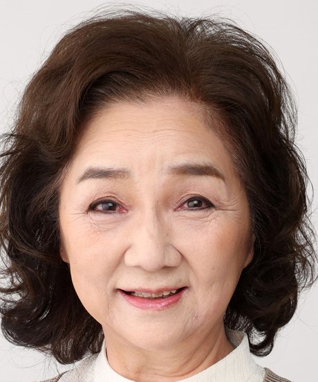 Akemi Higashiyama