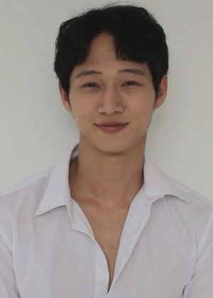 Lee Dong Ik