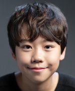 Song Nu Ri