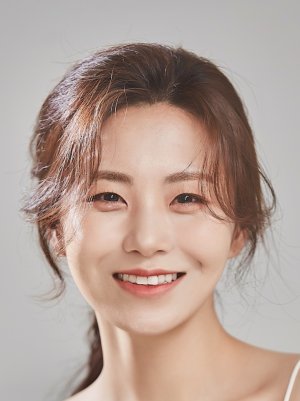 Jung Yoon Hwang