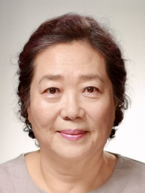 Hee Kyung Yang