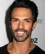 Darren Shahlavi