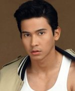 Enchong Dee