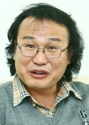 Lee Kwan Hee in Man In Crisis Korean Drama(2002)
