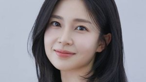 'Empress Ki' Baek Jin Hee expresses excitement about her upcoming marriage in handwritten letter