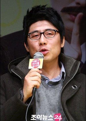 Lee Kwang Jae in Papai é uma Dama Korean Movie(2010)