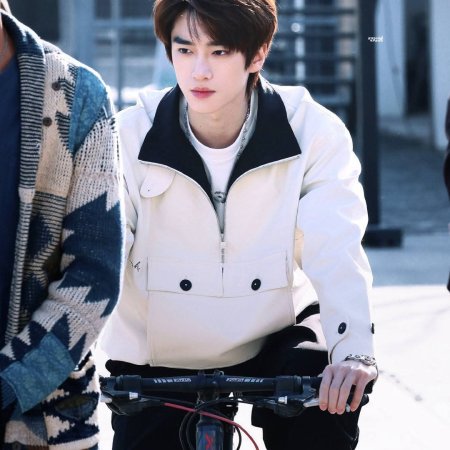 League of Legends ()