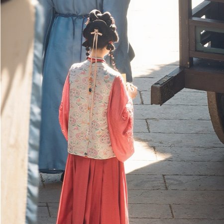 Liang Chen Mei Jin ()