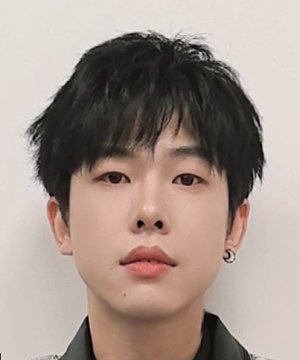 Ming Yue Liu
