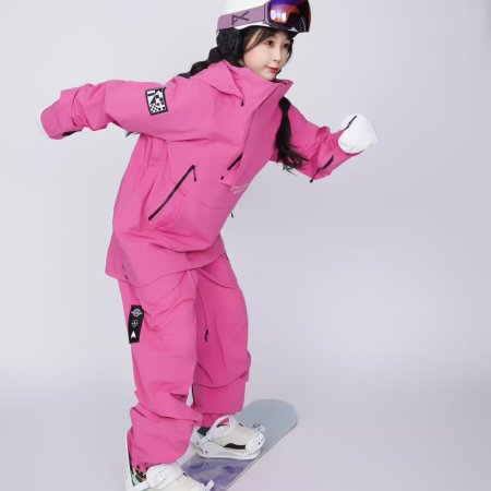 Ski into Love (2025)