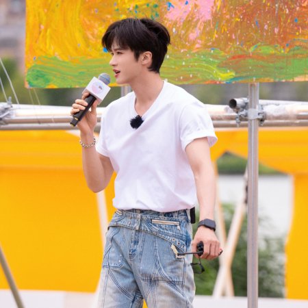 Sunshine Market (2025)