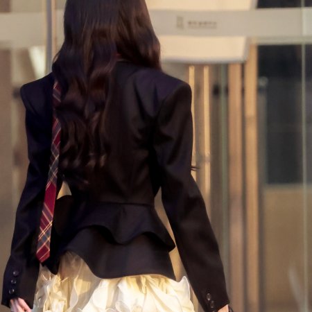 Ju Jing Yi