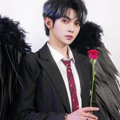 Jie Jie Qing Ru Huai Chinese Drama(2025) photo