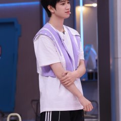 Ao Zi Yi photo