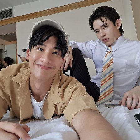 A Dog and a Plane ()