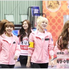 2012 Idol Star Athletics – Swimming Championships Korean TV Program photo
