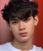 Gun Nakharin Phanwong