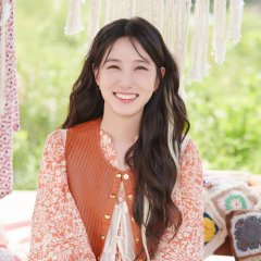 Castaway Diva (2023) photo