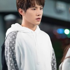 Ugly Beauty (2021) photo