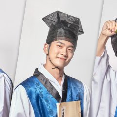 300 Year-Old Class of 2020 Korean Drama photo