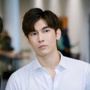 Mew Suppasit Jongcheveevat (ศุภศิษฏ์ จงชีวีวัฒน์) - MyDramaList