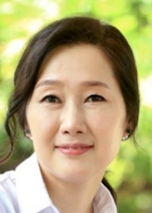 Ms. Hwang | Yong Pal