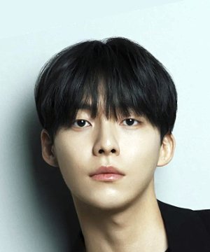 Jin Young Woo