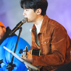 Famous Singers and Street Judges Korean TV Program photo