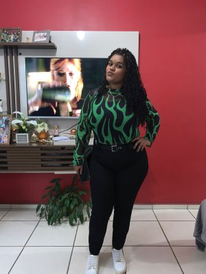 Julia de Oliveira