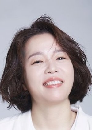 Ri Young Ae | Branding in Seongsu