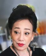 Daeng Vasana Chalakorn