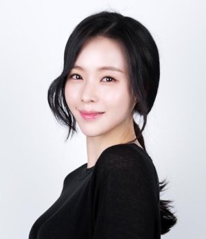 Yoon Ha Ji