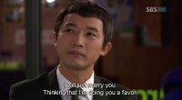 This is NOT how you should propose to a woman LOL - it's obvious that she would get mad after…