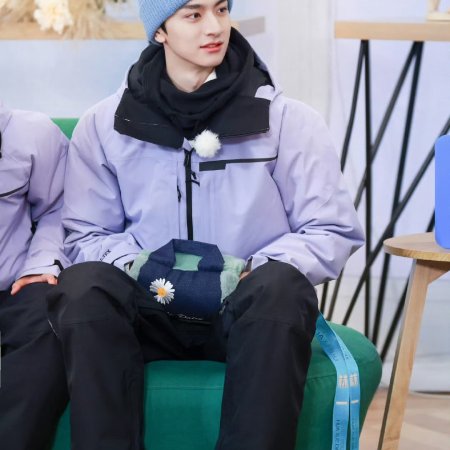 Let's Go Skiing (2022)