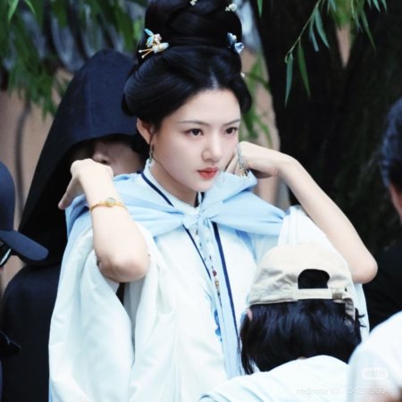 Liang Chen Mei Jin ()