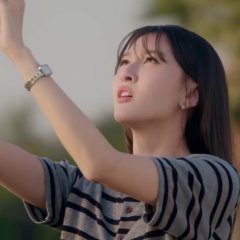 View Benyapa Jeenprasom photo