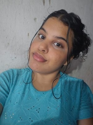 Larissa 