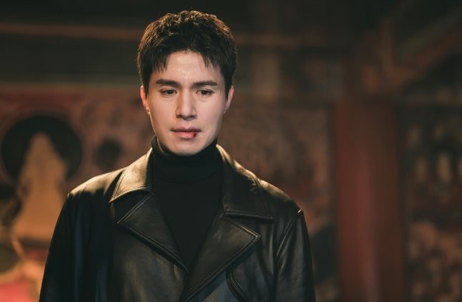 Lee Dong Wook, the 'Gentleman with a Hidden Heart', navigates life's complexities by surrendering his dreams and adapting to reality