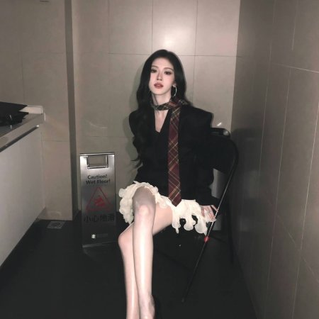 Ju Jing Yi