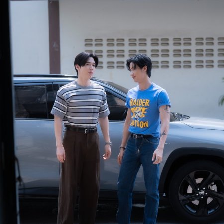 New Thitipoom Techa-apaikhun