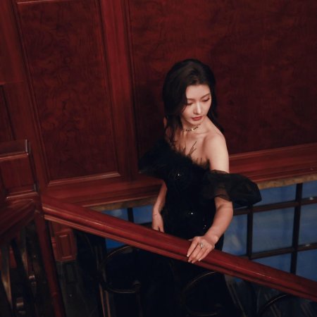 Jing Zhong Mo Sheng Ren (2025)