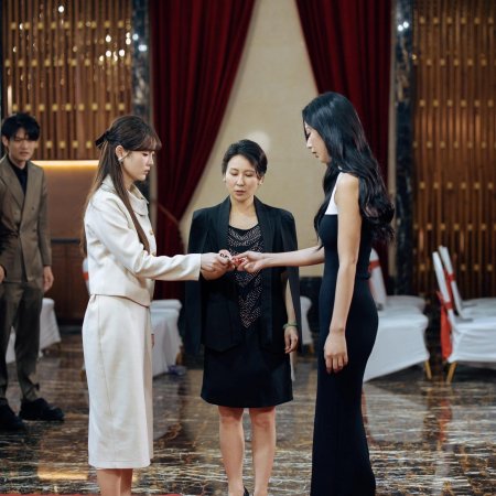 Xiao Shi De Ta Zhi Qian Jin Gui Lai (2024)